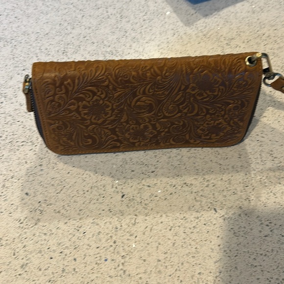 Brown and tan zipper wrist wallet. - Picture 6 of 7